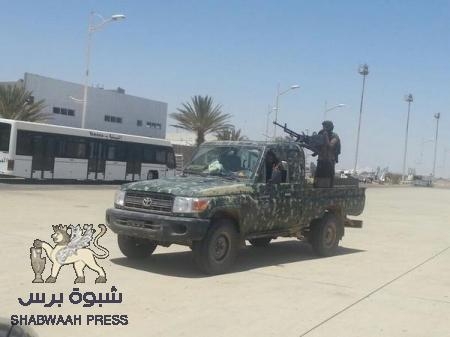 اللواء  (135) و(37) يجددان الولاء للشرعية واستلام لواء (190) في المكلا  لتنظيم القاعدة