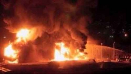 صور أولية لقصف دار الرئاسة بصنعاء الآن