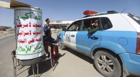 الحوثيون يحشدون عسكريا في صنعاء لأول مرة منذ “عاصفة الحزم”
