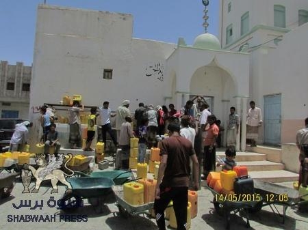سكان عتق يناشدون خادم الحرمين والرئيس هادي .. ويحذرون من ادعاء تمثيلهم .