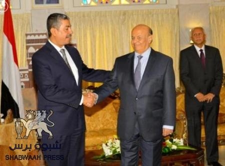 إنفراد : بحاح يصر على استبعاد الوزير العدني الوحيد في حكومته خلافا لقرار الرئيس هادي