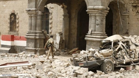 غارات على مقار قياديين بقوات صالح في صنعاء