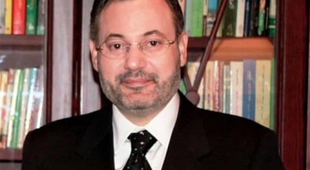 الشرطة الألمانية تعتقل الاعلامي بقناة الجزيرة أحمد منصور وتبحث تسليمه لمصر