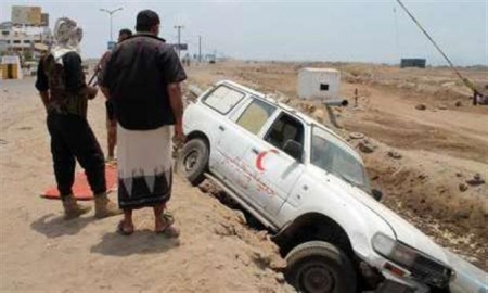 ميليشيات صالح والحوثي تواصل استهداف الطواقم الطبية في عدن