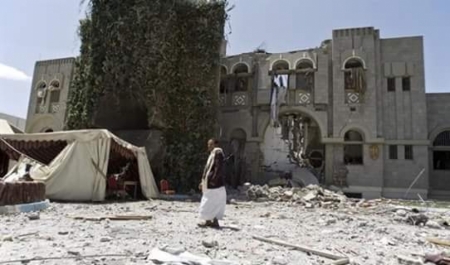 قيادي حوثي يستغيث بقيادته بعد اشتداد المقاومة