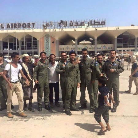 إعادة التشغيل تمت بمساعدة فنية من الإمارات .. التحـالـف يعيـد الحيـاة إلى مطـار عـدن