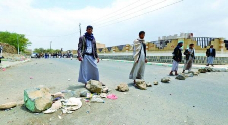 خلافات وانشقاقات بصفوف الحوثيين بعد هزائمهم في عدن