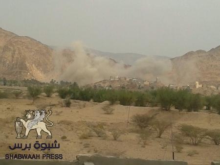 الحوثيون يفجرون منازل نشاء جنوبيون في بيحان