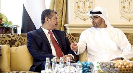 محمد بن زايد يلتقي خالد بحاح ويؤكد السعي لتحقيق الاستقرار في اليمن