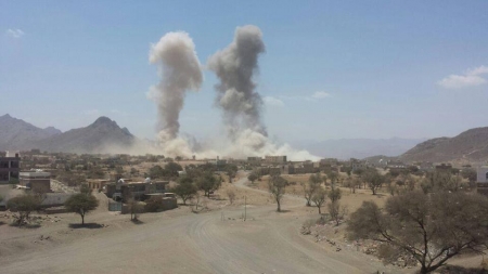 الضالع: عملية نهب واسعة تقوم بها مليشيا الحوثي وصالح لمحلات تجارية ومنازل بسوق سناح وما جاوره