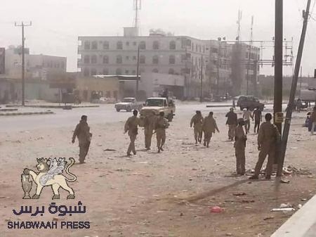 عاجل : إنسحاب الحوثيين من عاصمة شبوه والوضع غامض في المدينة