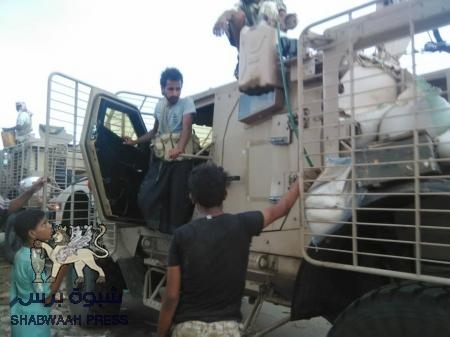 عاجل : وصول قوة عسكرية من أبين الى عتق لتثبيت الأمن (صور)