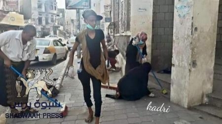 حملة ‘‘هيّا ننظفها‘‘ شباب عدن ينظفون مدينتهم