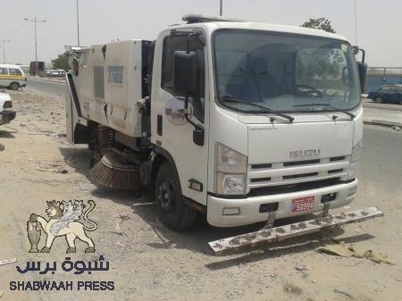 حتى سيارات النظافة قدمتها دولة الإمارات (صور)