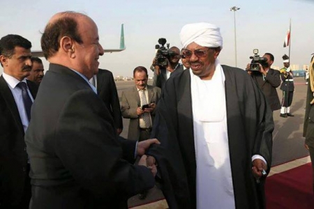 الرئيس هادي يعود الى الرياض بعد زيارة للرباط والخرطوم
