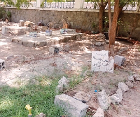 حدائق عدن مقابر جماعية للثوار