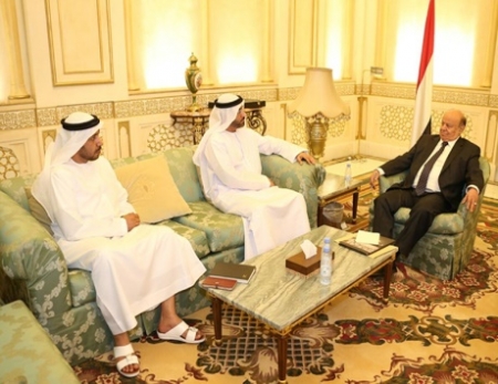 دعم المحافظات المتضررة بإعصار تشابالا هادي: الإمارات تلعب دوراً شجاعاً في إغاثة الشعب اليمني