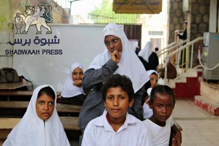 الشيخة فاطمة بنت مبارك تغرس أولى شتلات العمل الإنساني في عدن