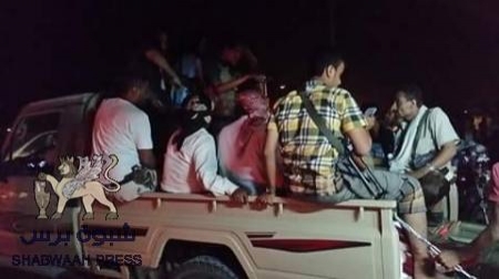 تفاصيل اصابة القياديان بالعاصمة عدن الشيخ الجهوري والشيخ هاشم السيد واستشهاد مرافقه الشخصي.