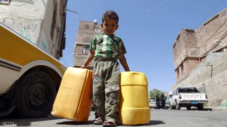 الحوثيون يقطعون ممرا إنسانيا في تعز