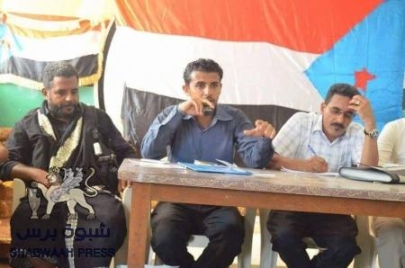 قيادات بالمقاومه الجنوبيه تدعو لتشكيل لجان شعبيه في مديريات عدن لحفظ الامن والاستقرار ومكافحة الارهاب