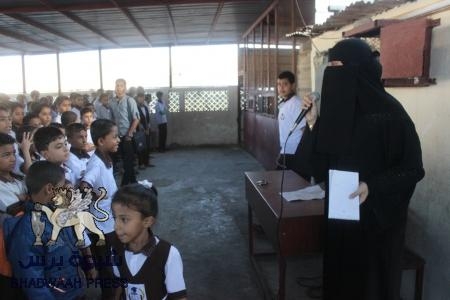 نادي صناع السلام ينشر ثقافة السلام في طلاب مدارس القدوة بالمكلا