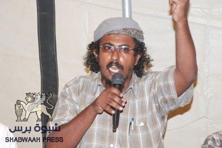 قيادي في تنظيم القاعدة بالمكلا يتوعد بإجتياح شبوه وأبين وعدن