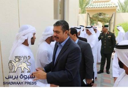 بحاح يطالب الإمارات إستضافة حكومته لمدة 6 أشهر