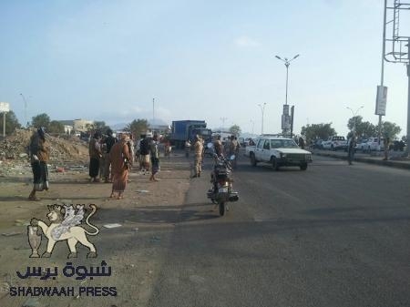 أمن المقاومة الجنوبية بعدن يقوم بتأمين خط الـ 90 في المنصورة