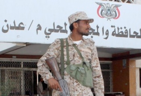 أهالي عدن يطالبون بتفعيل لجان الدفاع الشعبي