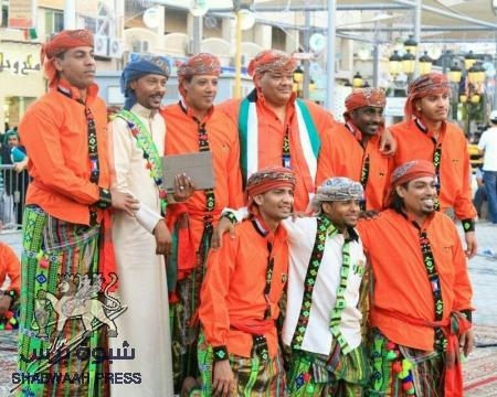 أبناء الشحر والغيل والحامي يشاركون إخوانهم الكويتيين إحتفالات عيد الجلوس