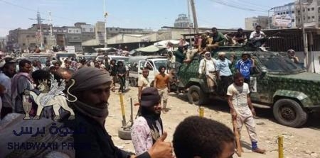 حملة أمنية تنفذها شرطة الشيخ عثمان استهدفت سوقا للسلاح