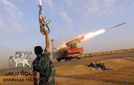 عناصر قاعدية تطلق ثلاثة صواريخ كاتيوشا على أطراف مدينة عدن الشمالية