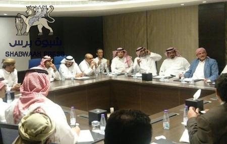 بن دغر يستقبل شخصيات مهنئة من محافظة شبوه في الرياض(صور وأسماء)