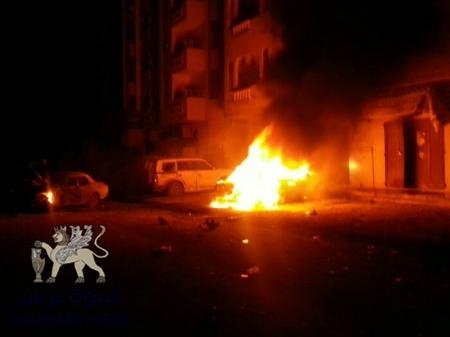 إنفجار سيارة في سحيل سيئون وإصابة سائقها (صور)