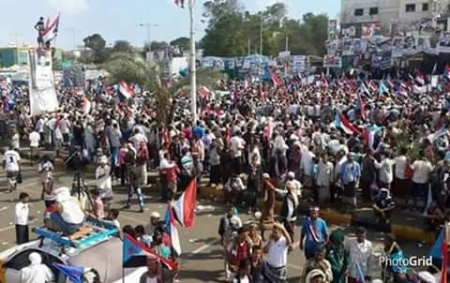 صحيفة : تظاهرة شعبية جنوبية غير مسبوقة للمطالبة بتقرير المصير