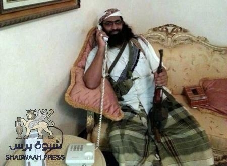 القاعدة وصفقات التسليم والفرار !!