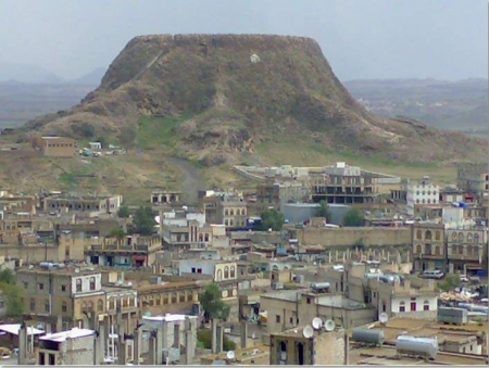 مطالبة بإعادة الأموال المنهوبة من شركة صرافة في دمث