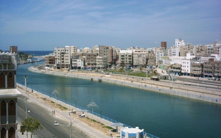 قوات الأمن تداهم مقر أكبر خلية ارهابية في المكلا