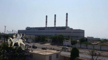 كهرباء عدن بدون وقود ومعاناة المواطنين وصلت ذروتها وسلطات عدن تمنع بواخر عرب جلف من مغادرة عدن قبل تفريغ الوقود