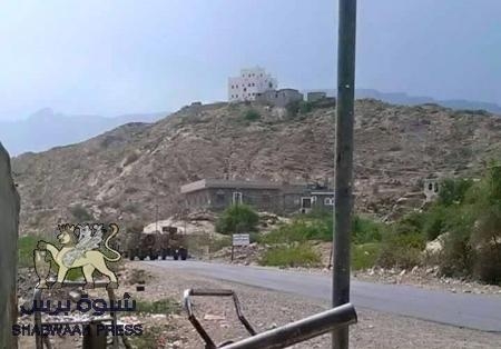 قصف حوثي على مواقع المقاومة في جبهة ثرة بلودر وتحليق مكثف لطيران التحالف في سماء المنطقة .
