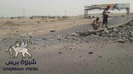 جرحى أمنيون في انفجار عبوة ناسفة استهدف طقما في لحج