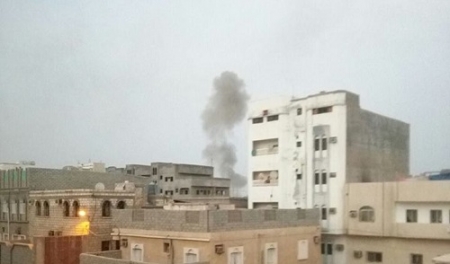 تفاصيل الهجوم الإرهابي على مبنى الاستخبارات العسكرية بالمكلا