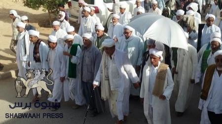تريم تشيع جثمان الفقيد المنصب / صالح بن عبدالقادر بن سالم الحامد(صور)