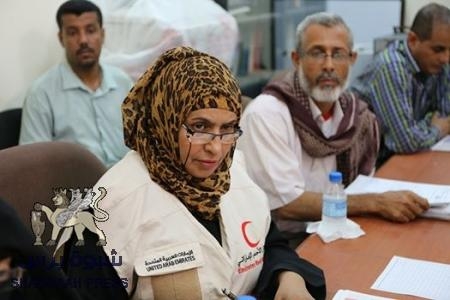 بدعم الهلال الأحمر الإماراتي مكتب الصحة والسكان بعدن يعقد اجتماعا لتدشين عمل لجنة الرقابة والتقيم