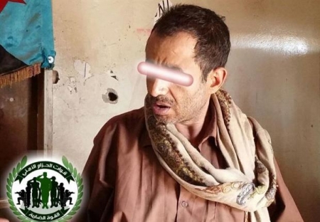 قوات الحزام الأمني تضبط أحد رجالات المخلوع صالح أثناء محاولته الدخول إلى عدن (وثائق)