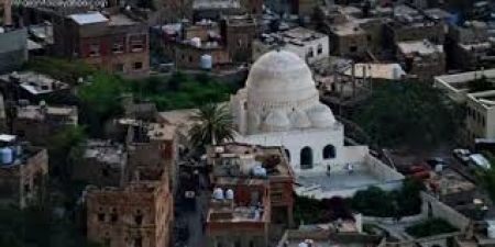 تنظيم القاعدة يفجر ضريحاً بتعز عمره 8 قرون