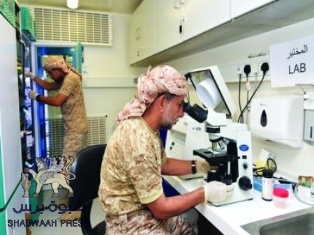 الهلال الأحمر الإماراتي يرفد مستشفى الجمهورية بأجهزة ومعدات طبية حديثة(صور)