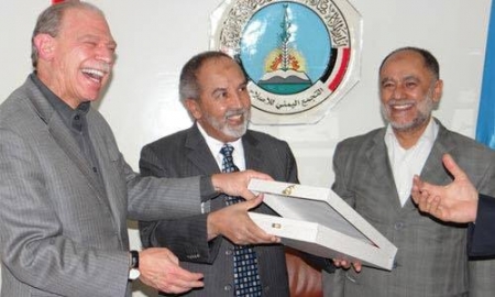 إخوان اليمن يبتزون دول التحالف العربي ويهددون بالإنضمام الى الحوثيين