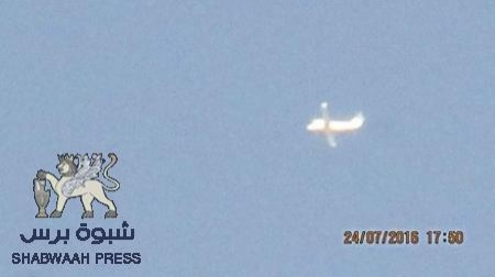 مواطنون من أبين : غارات جوية على مواقع للقاعدة بشقرة